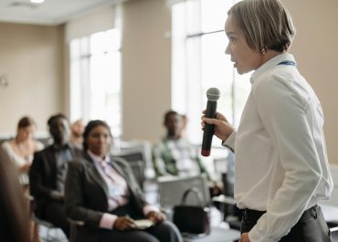 3 Things Event Organisers Often Forget When Booking a Speaker